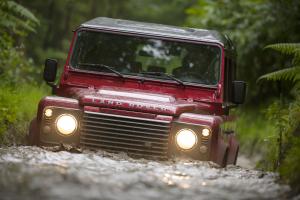 Land Rover Defender 110 2013 года